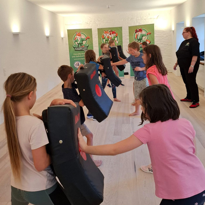 Das Bild zeigt unsere Kampfgeist-Schüler, wärend eines regulären Kurses.